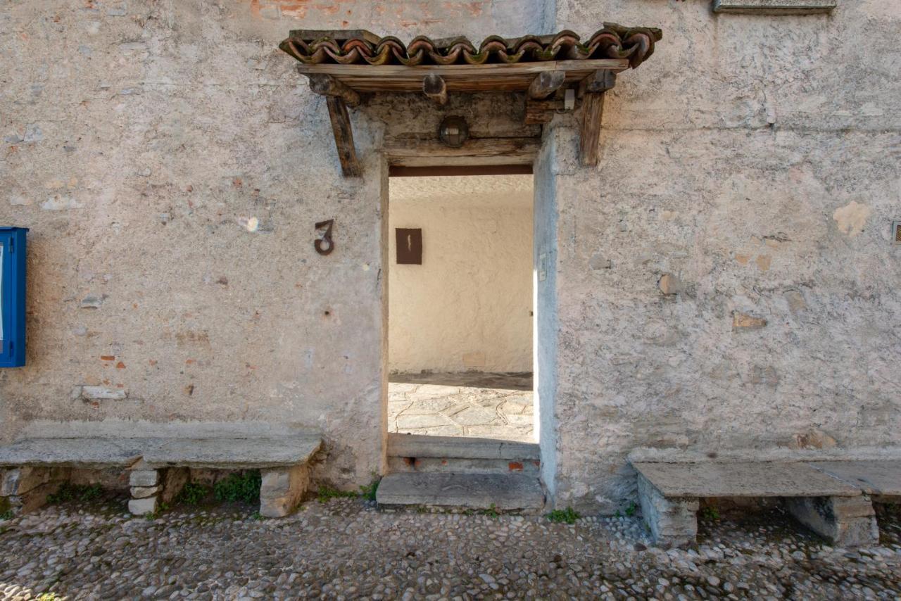 Vila La Filanda - The House Of Travelers Brienno Exteriér fotografie